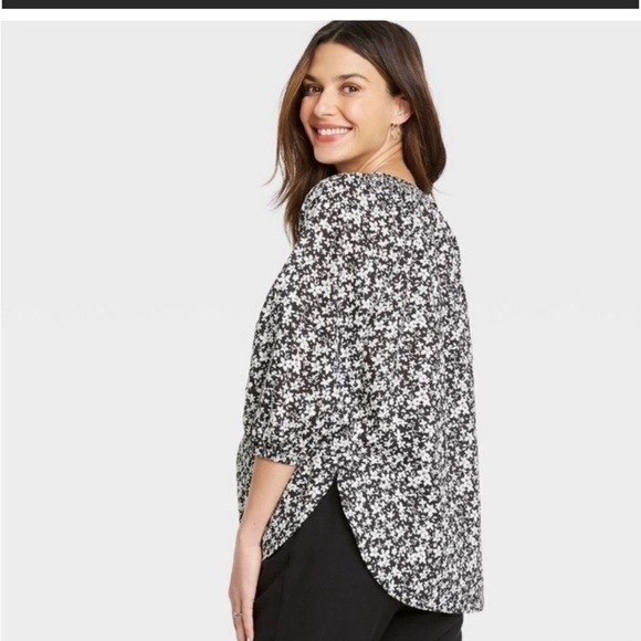 2/$15 The Nines by HATCH Black & White Floral Maternity 3/4 Length Sleeve Blouse - Picture 3 of 12